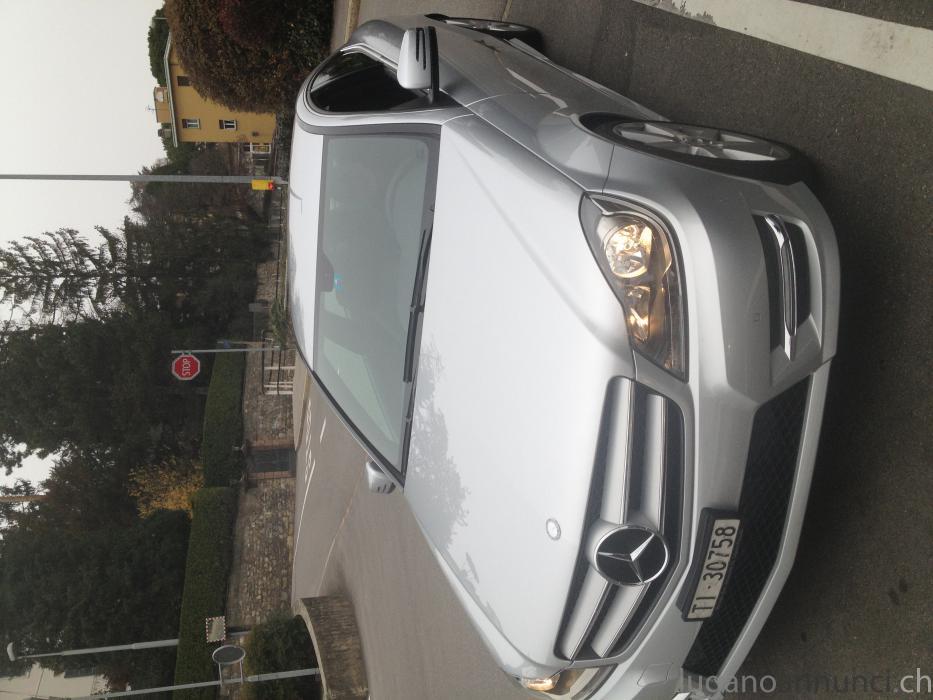 Vendo Bellissima Mercedes Coupe' 2012/12 VendoBellissimaMercedesCoupe201212.jpg Vendo Bellissima Mercedes Coupe' 2012/12 VendoBellissimaMercedesCoupe201212.jpg