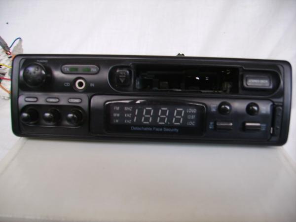 Autoradio Mangianastri stereo deck 430138a.jpg Autoradio Mangianastri stereo deck 430138a.jpg