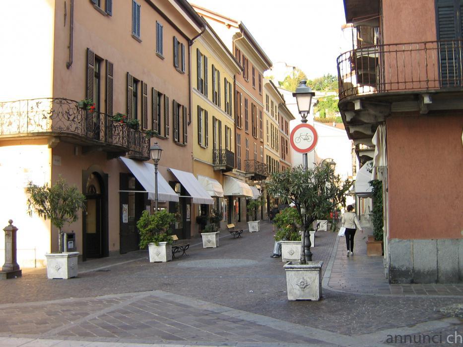 Menaggio centro-Grande appartamento abitabile MenaggiocentroGrandeappartamentoabitabile.jpg Menaggio centro-Grande appartamento abitabile MenaggiocentroGrandeappartamentoabitabile.jpg