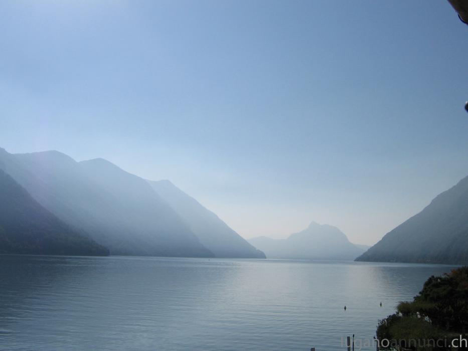Appartamento sulla riva del lago di Lugano CasasullarivadellagodiLugano.jpg Appartamento sulla riva del lago di Lugano CasasullarivadellagodiLugano.jpg