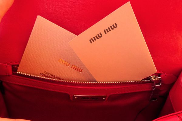 MIU MIU Leather bag ORIGINAL AND NEW! miumiuleatherbagoriginalandnew-66f5a3770ab68.jpg