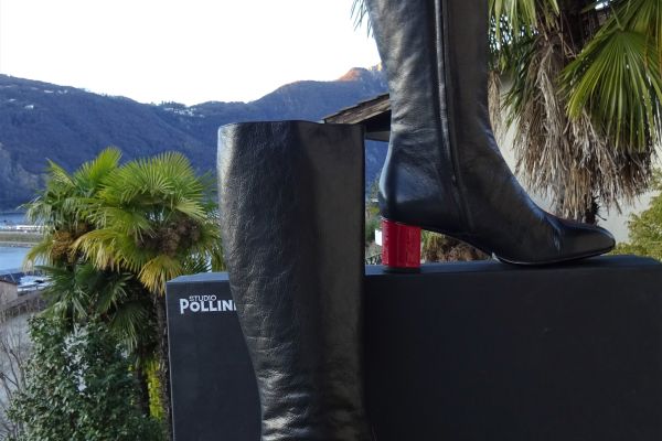 POLLINI ORGINAL! NEW! leather boots size 40 color black red heel polliniorginalnewleatherbootss-670bdd93ef9e9.jpg